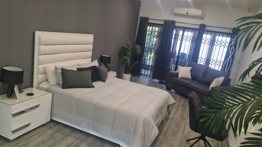 5 Bedroom Property for Sale in Protea Park North West